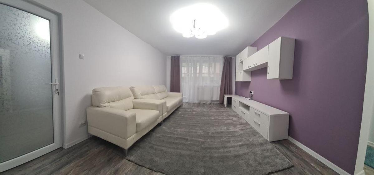 Apartament Terra Apartment Търговище Екстериор снимка