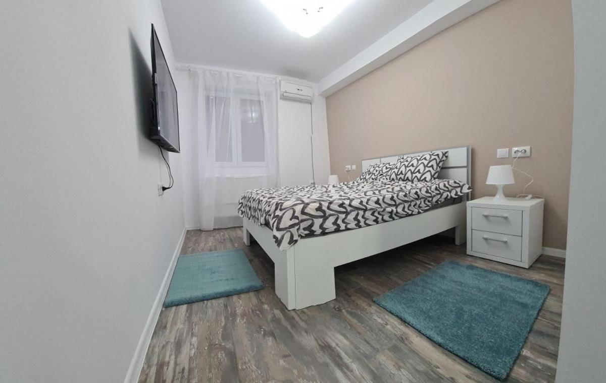 Apartament Terra Apartment Търговище Екстериор снимка