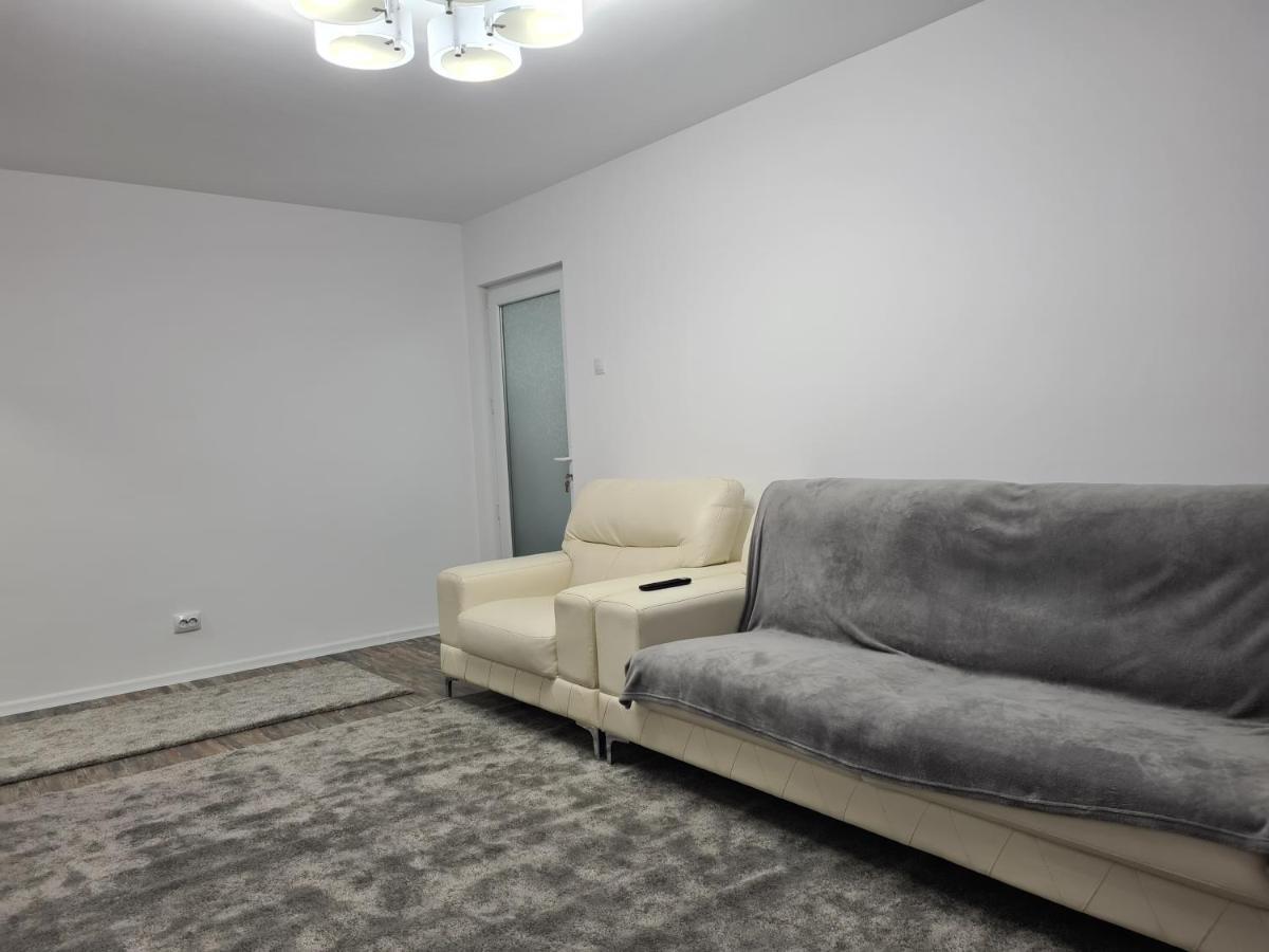 Apartament Terra Apartment Търговище Екстериор снимка