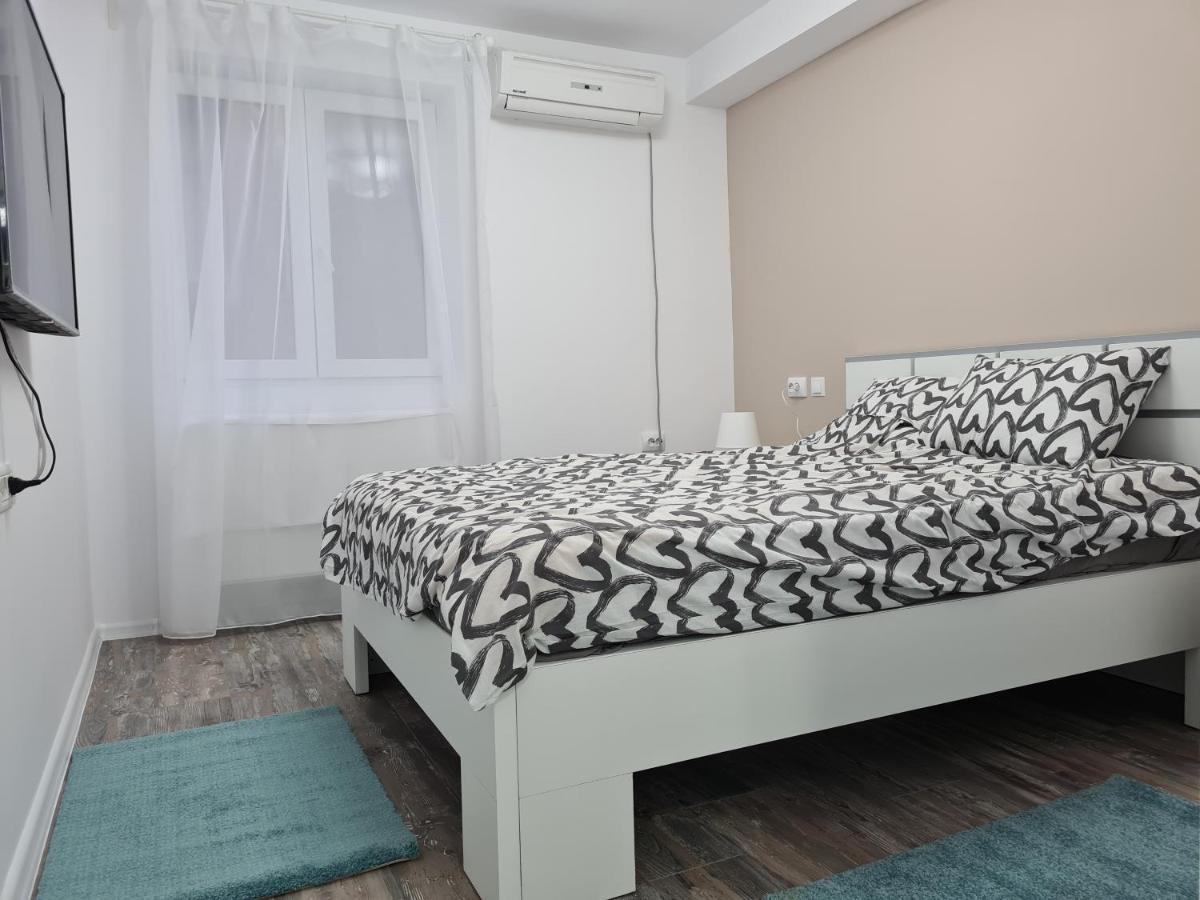 Apartament Terra Apartment Търговище Екстериор снимка