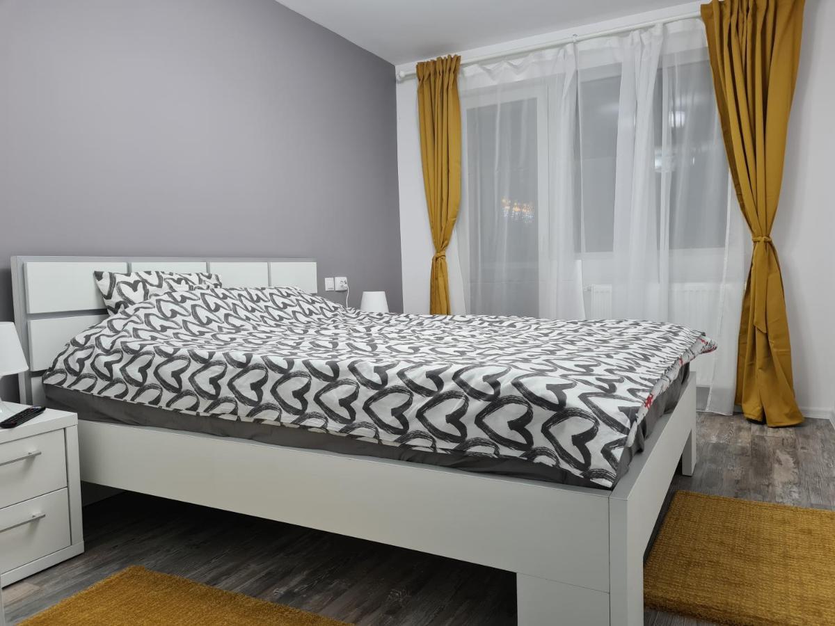 Apartament Terra Apartment Търговище Екстериор снимка